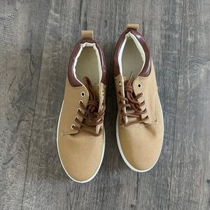 Low Top Canvas Shoes